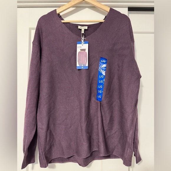 purple sweater - Picture 1 of 2